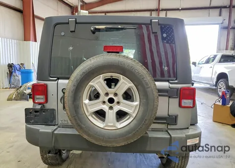 2015 Jeep Wrangler Unlimited Sport z USA, uszkodzony, nr VIN 1C4BJWDG2FL684931